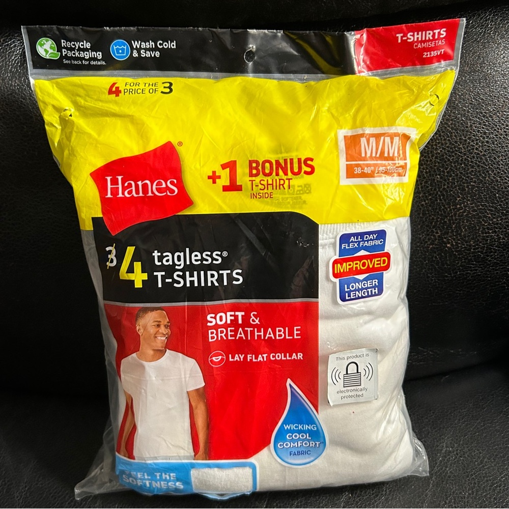Hanes White Tagless T-Shirts 4 Pack